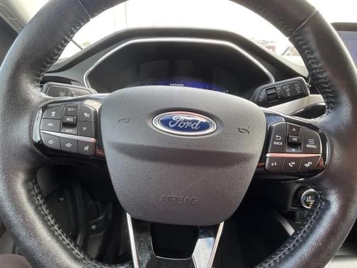 2021 Ford Escape Titanium