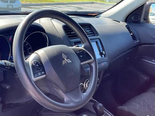 2023 Mitsubishi Outlander Sport 2.0 ES