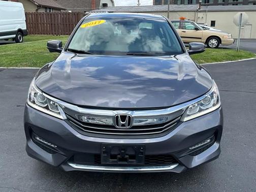 2017 Honda Accord EX-L w/Navigation & Honda Sensing