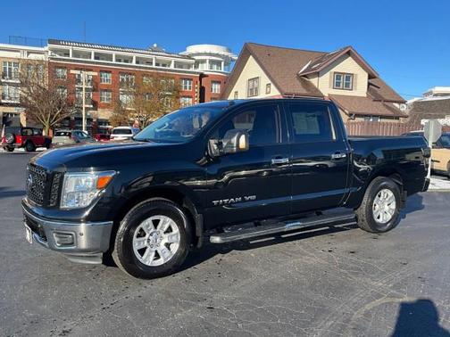 2019 Nissan Titan SV