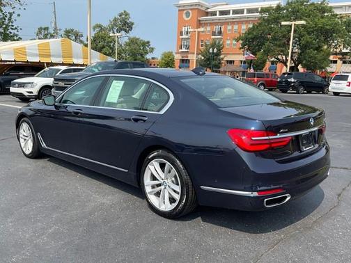 2017 BMW 750 i xDrive