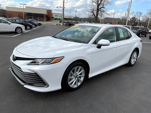 2024 Toyota Camry LE