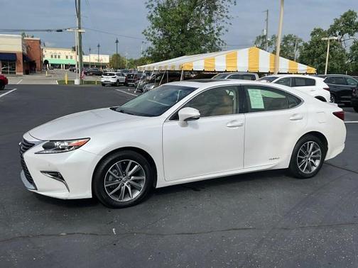 2016 Lexus ES 300h Base