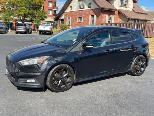 2017 Ford Focus ST