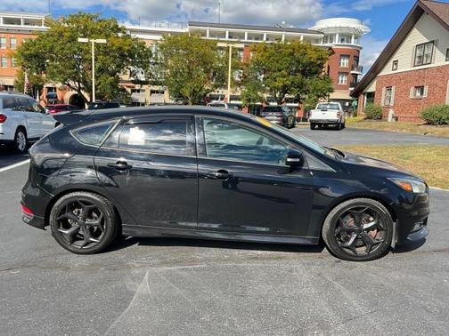 2017 Ford Focus ST