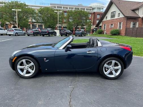 Deep (Dark Blue Metallic) 2007 Pontiac Solstice