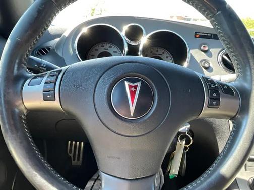 Deep (Dark Blue Metallic) 2007 Pontiac Solstice