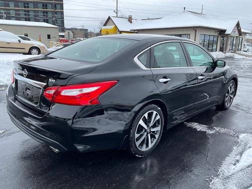 2016 Nissan Altima 2.5 SR