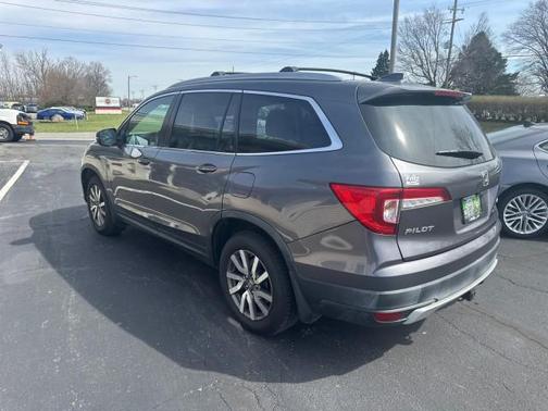 Modern Steel Metallic 2019 Honda Pilot EX-L