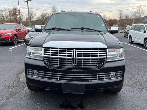 2011 Lincoln Navigator Base