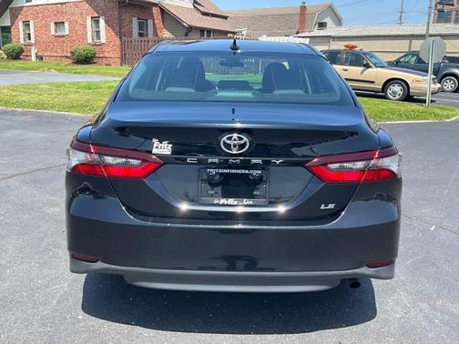 Midnight Black Metallic 2022 Toyota Camry LE