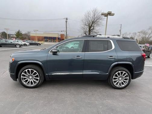2020 GMC Acadia Denali
