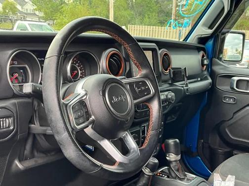 Hydro Blue Pearlcoat 2021 Jeep Gladiator Mojave 4x4
