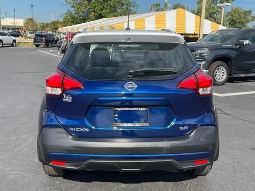 2019 Nissan Kicks SR