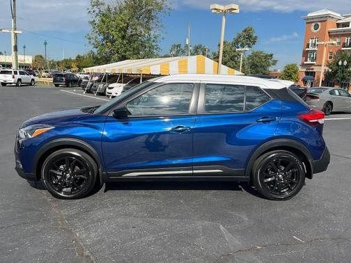 2019 Nissan Kicks SR