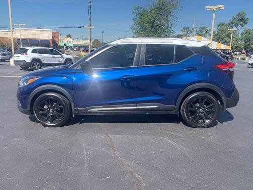 2019 Nissan Kicks SR