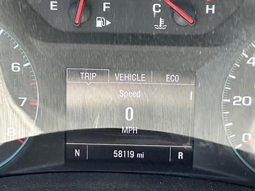 Summit White 2023 Chevrolet Malibu 1LS