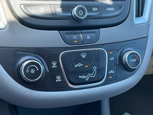 Summit White 2023 Chevrolet Malibu 1LS