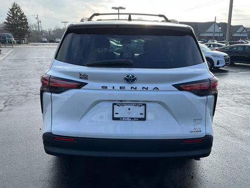 2021 Toyota Sienna XLE 7 Passenger
