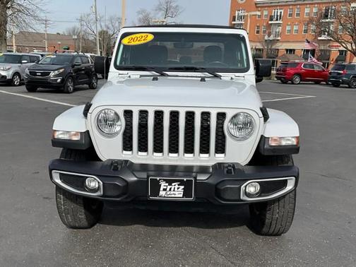 2022 Jeep Gladiator Overland