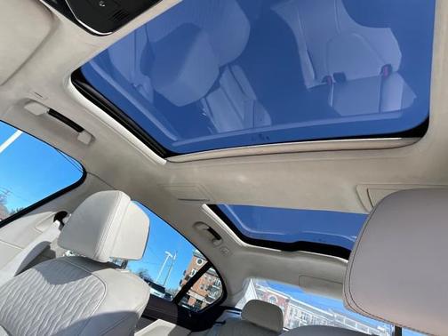 BLACK 2017 BMW 750 I