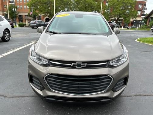 Stone Gray Metallic 2021 Chevrolet Trax LT