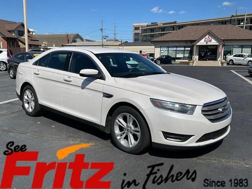 White Platinum Metallic Tri-Coat 2015 Ford Taurus SEL