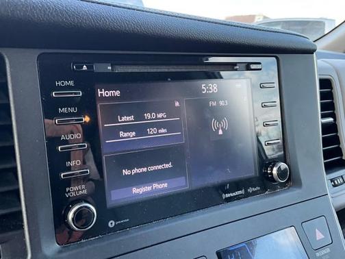 2018 Toyota Sienna XLE