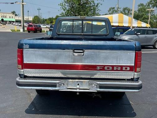 1986 Ford Pickup Truck Base