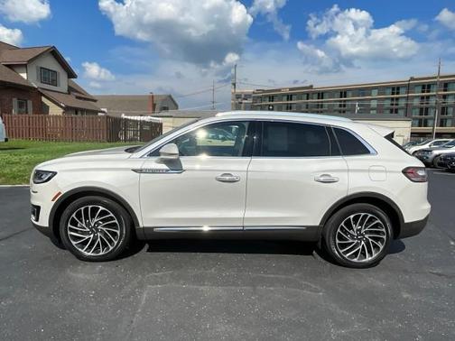 2020 Lincoln Nautilus Reserve