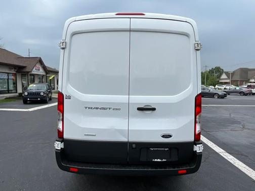 2017 Ford Transit-250 Base