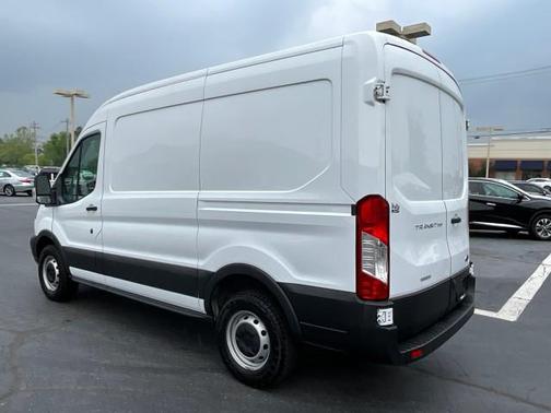 2017 Ford Transit-250 Base