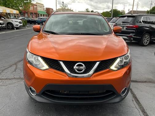 Monarch Orange 2017 Nissan Rogue Sport SV