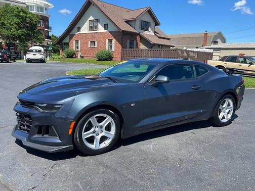 Shadow Gray Metallic 2023 Chevrolet Camaro 1LT
