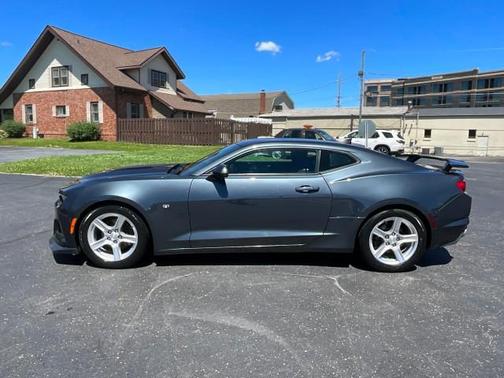 Shadow Gray Metallic 2023 Chevrolet Camaro 1LT