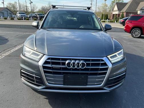 Manhattan Gray Metallic 2019 Audi Q5 2.0T Premium Plus