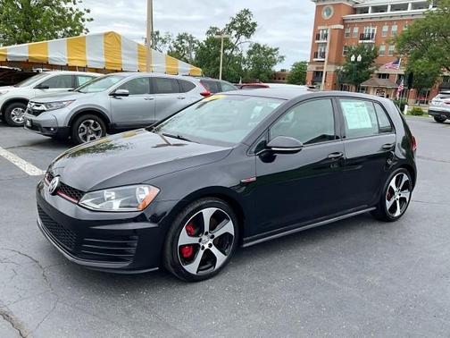 Deep Black Pearl 2016 Volkswagen Golf GTI 2.0T S 4-Door