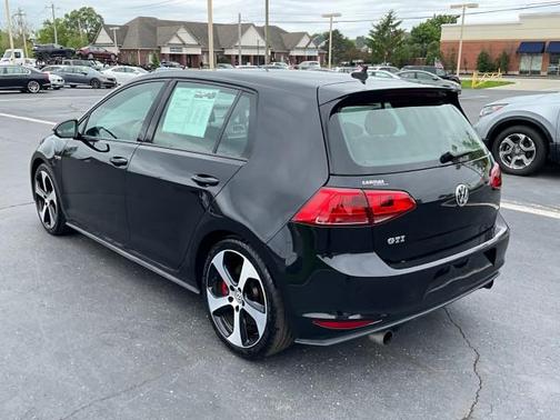 Deep Black Pearl 2016 Volkswagen Golf GTI 2.0T S 4-Door