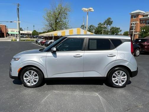 Sparkling Silver 2020 Kia Soul LX