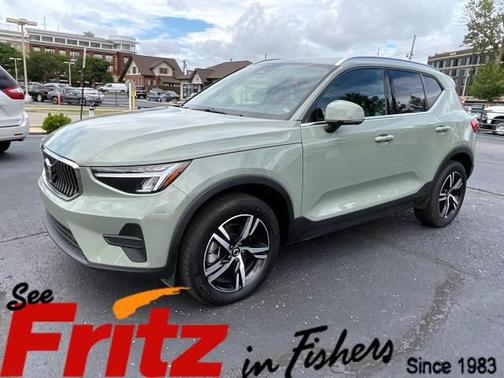 2024 Volvo XC40 B5 Core Bright Theme