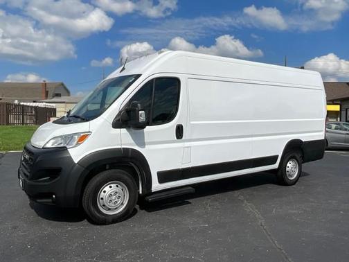 Bright White Clearcoat 2023 RAM ProMaster 3500 High Roof