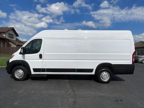 Bright White Clearcoat 2023 RAM ProMaster 3500 High Roof