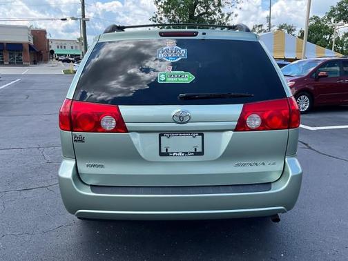 2008 Toyota Sienna LE