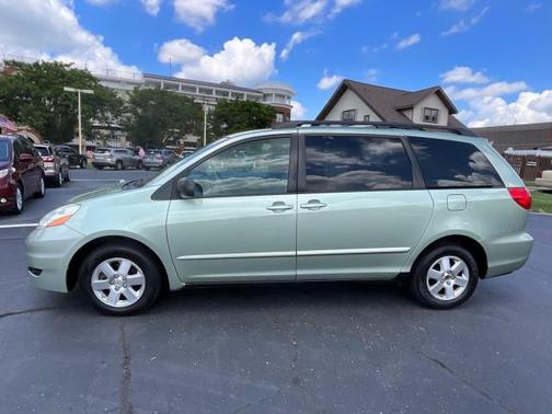 2008 Toyota Sienna LE