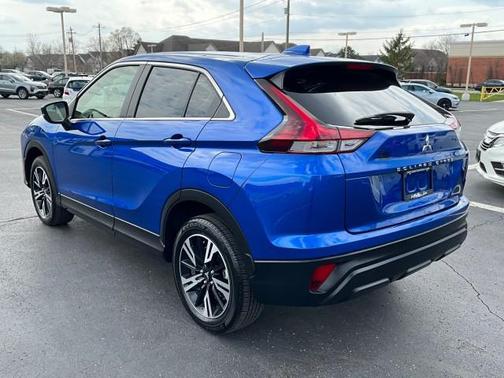 Lightning Blue Metallic 2025 Mitsubishi Eclipse Cross SE