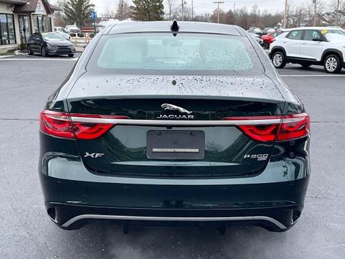 2021 Jaguar XF R-Dynamic SE P300 AWD Automatic