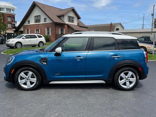BLUE 2018 MINI Countryman Cooper ALL4