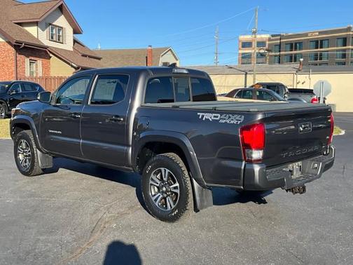 2016 Toyota Tacoma TRD Sport