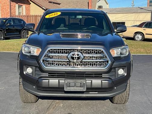 2016 Toyota Tacoma TRD Sport
