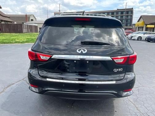 2016 INFINITI QX60 Base
